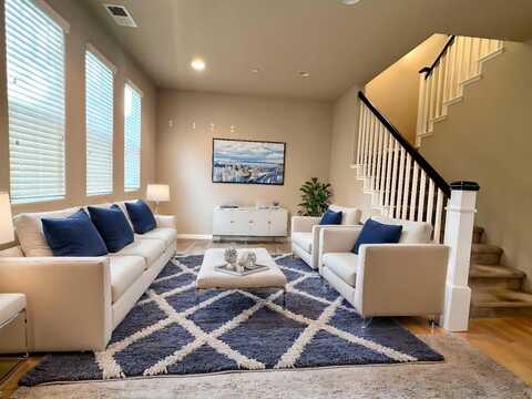 533 Aspen PL, EAST PALO ALTO, CA 94303