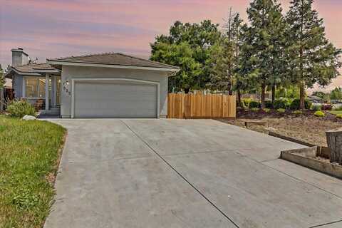 955 Valley Oak DR, HOLLISTER, CA 95023