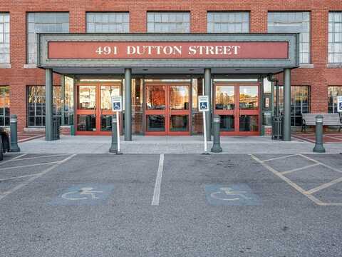 491 Dutton St, Lowell, MA 01854