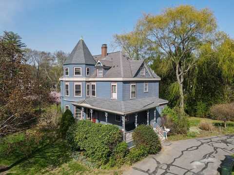 50 Portsmouth Ave, Amesbury, MA 01913