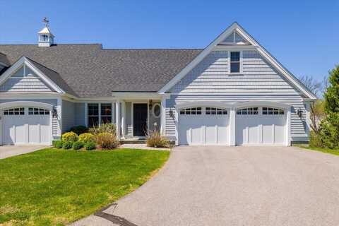 7 Stagecoach Cir, Westborough, MA 01581