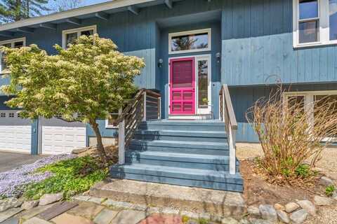 50 Lowell Dr, Stow, MA 01775
