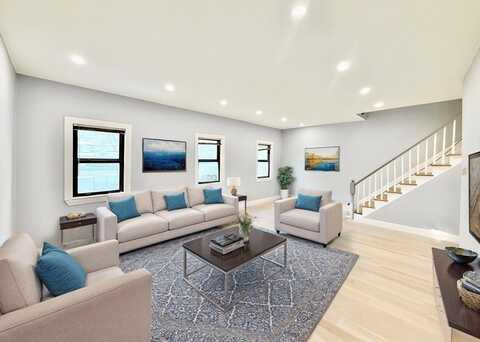 15 Berwick, Melrose, MA 02176