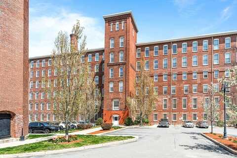 52 Lawrence Dr., Lowell, MA 01854