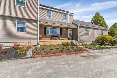 6 Pond View Way, Hubbardston, MA 01452