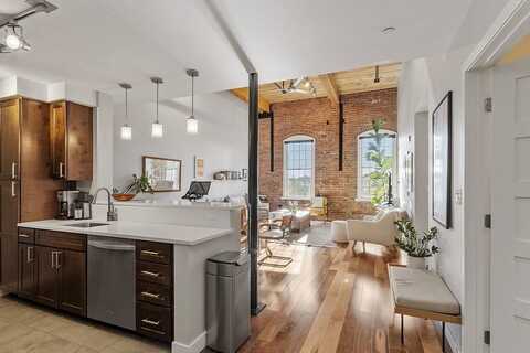 130 John St, Lowell, MA 01852