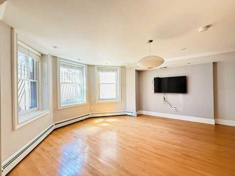 365 Beacon Street, Boston, MA 02116