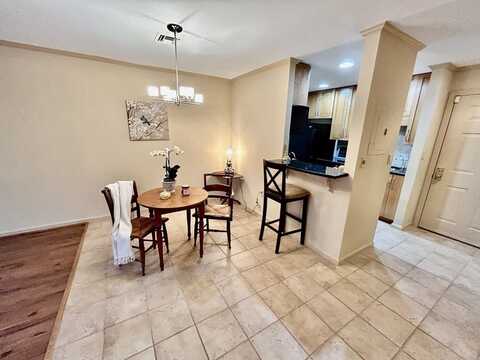 97 Anderer Lane, Boston, MA 02132