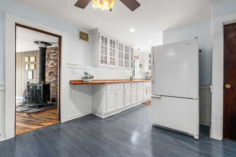 82 Trenton Rd, Dedham, MA 02026