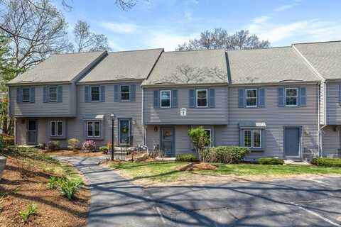 1 Oak Ridge Dr, Maynard, MA 01754