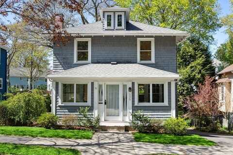 135 Rowe St, Newton, MA 02466
