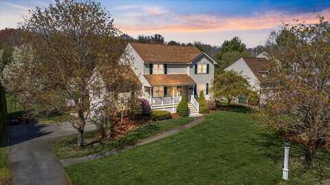 91 Bligh St, Tewksbury, MA 01876