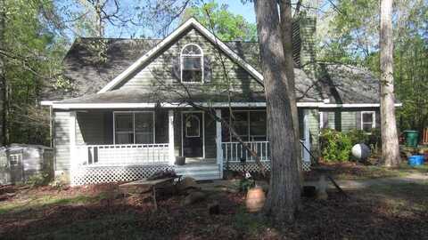 131 Carriage Ct, Milledgeville, GA 31061