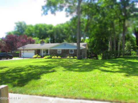67 Grand Avenue, Toms River, NJ 08753