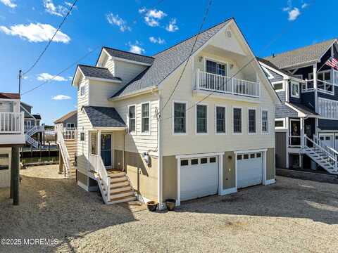 27 Parker Road, Tuckerton, NJ 08087