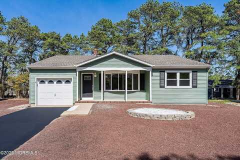 33 Brookfield Court, Toms River, NJ 08757