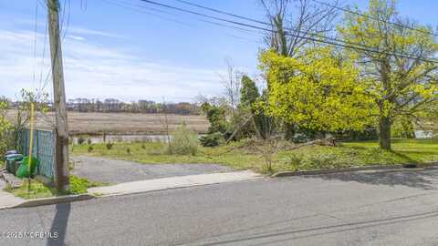 357 Riverdale Drive, Keyport, NJ 07735