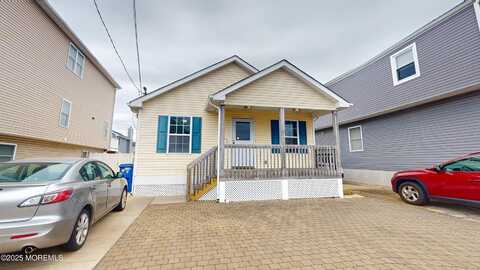 110 6th Avenue, Ortley Beach, NJ 08751