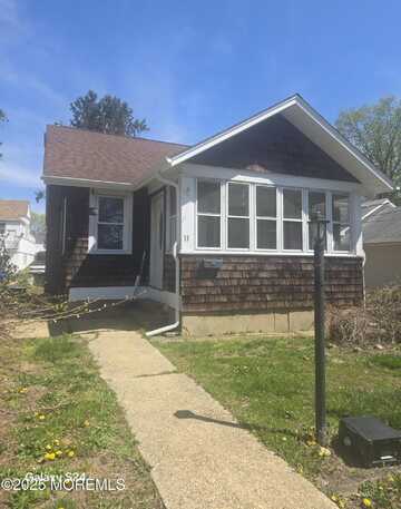 11 Washington Avenue, Leonardo, NJ 07737