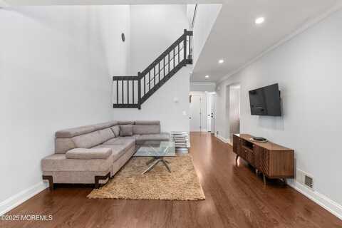 21 Spring Court, Tinton Falls, NJ 07724
