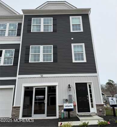 7 Bay Breeze Drive, Waretown, NJ 08758