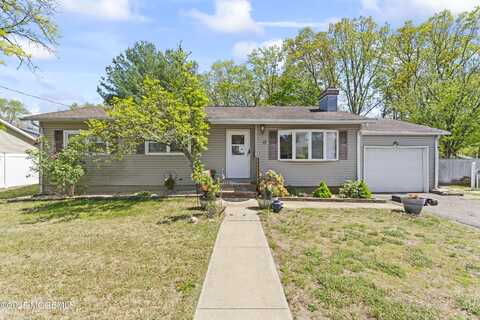 15 Vermont Avenue, Jackson, NJ 08527