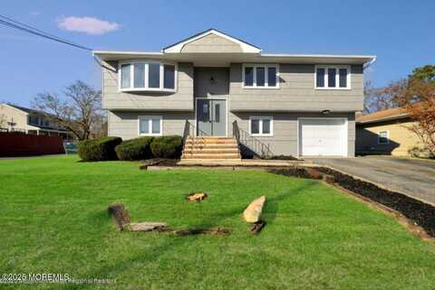 952 Spray Avenue, Beachwood, NJ 08722