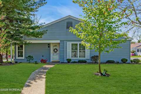 555b Malvern Court, Manchester, NJ 08759