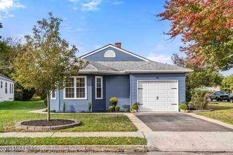 41 Stockport Drive, Toms River, NJ 08757