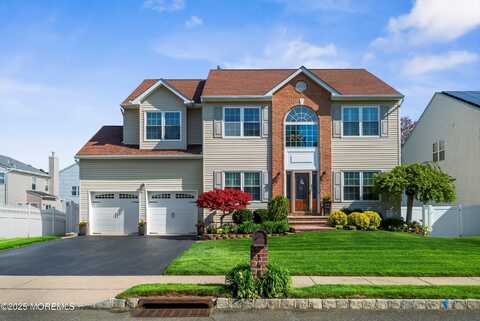 148 Manhattan Avenue, Bayville, NJ 08721