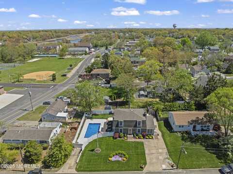 136 Chestnut Avenue, Island Heights, NJ 08732