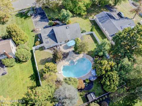 67 Maxwell Lane, Manalapan, NJ 07726