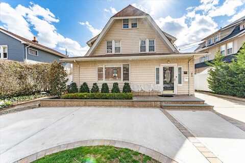 205 Club Drive, Woodmere, NY 11598