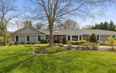 101 Yukon Drive, Woodbury, NY 11797
