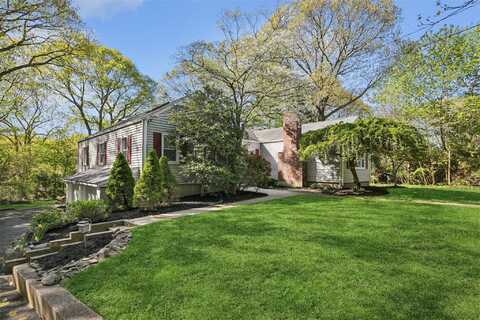 22 Washington Drive, Centerport, NY 11721