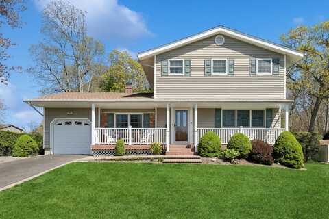 95 Steven Place, Hauppauge, NY 11788