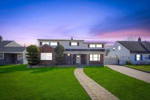 38 Cliff Lane, Levittown, NY 11756