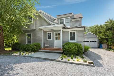161 Wooleys Drive, Southampton, NY 11968