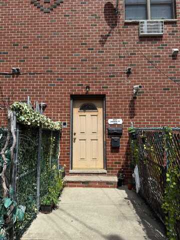 5819 College Point Boulevard, Flushing, NY 11355