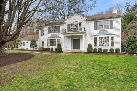 23 Round Hill Road, Chappaqua, NY 10514