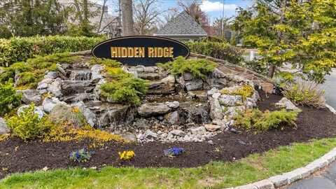 9 The Mews, Syosset, NY 11791