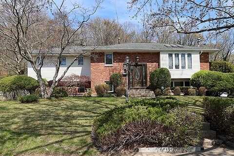 80 Lauren Avenue, Dix Hills, NY 11746