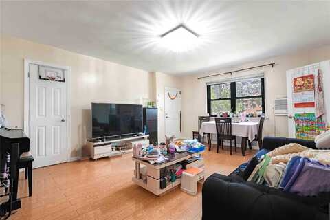 58-37 246th Crescent, Little Neck, NY 11362