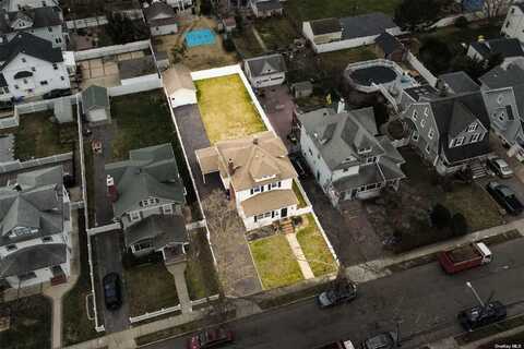 23 Garfield, East Rockaway, NY 11518