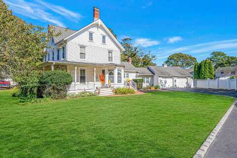 107 Ocean Avenue, Center Moriches, NY 11934