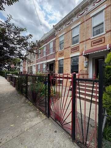 486 Vermont Street, Brooklyn, NY 11207