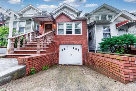 8521 80th Street, Woodhaven, NY 11421