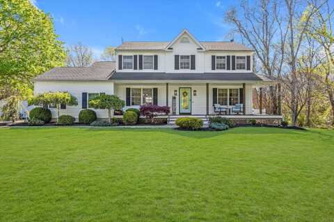 7 Karen Court, Wading River, NY 11792