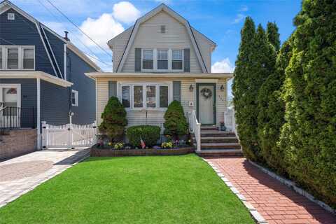 665 Gabriel Avenue, Franklin Square, NY 11010
