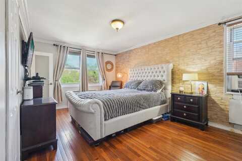 3 Sadore Lane, Yonkers, NY 10710